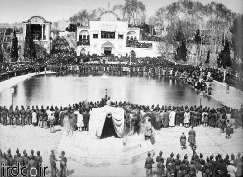 Toop Morvarid_Tehran’s Arg Square in Qajar era — © Toop Morvari, Tehran’s Arg Square in Qajar era. In: Wikipedia.